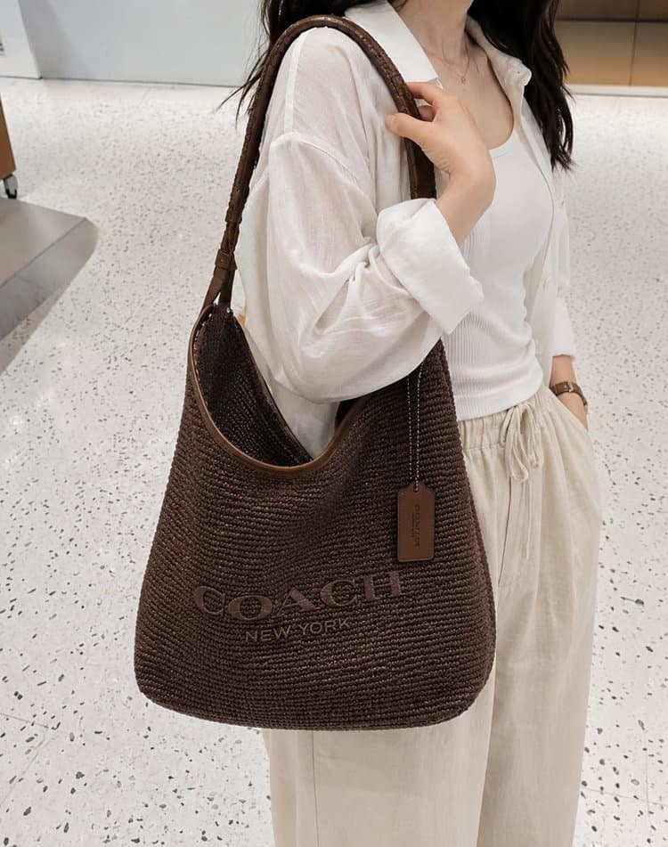 COACH 코치 브루클린 스트로우 34 숄더백