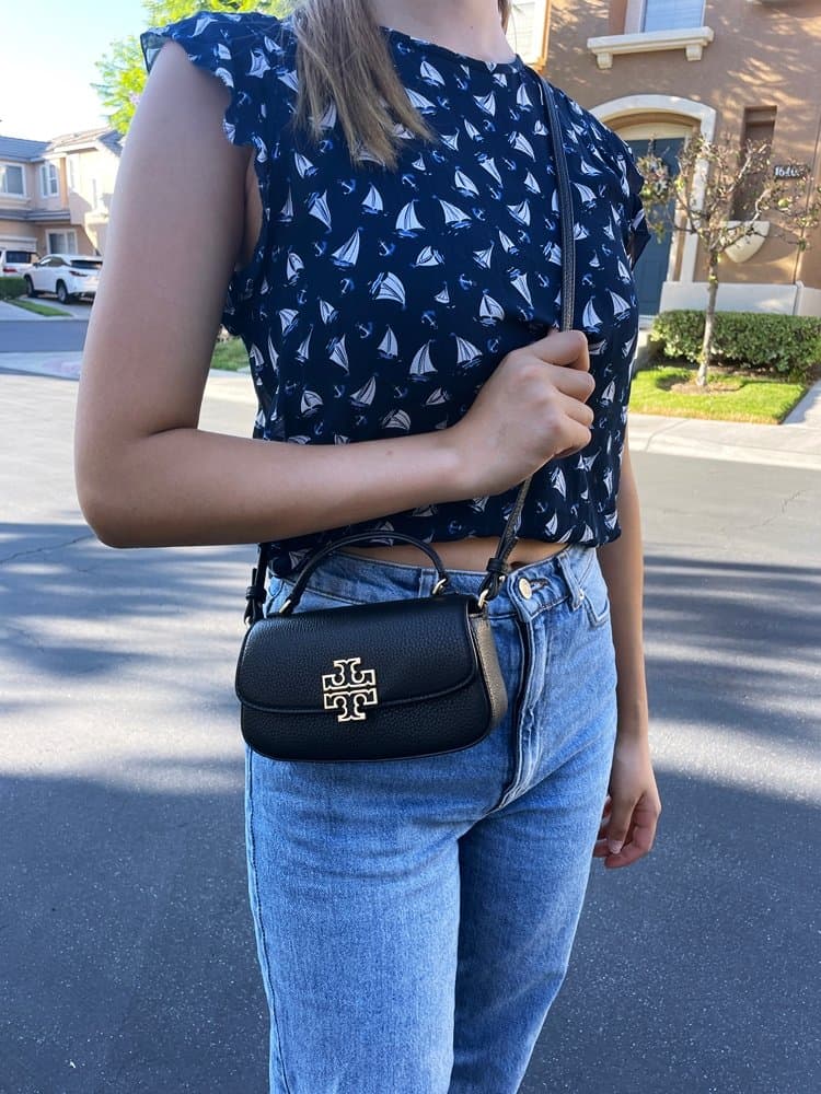 TORY BURCH 토리버치 여성 브리튼 페블레더 미니 탑 핸들 크로스백